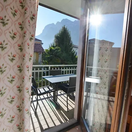 Residence Alle Palme Riva del Garda Esterno foto