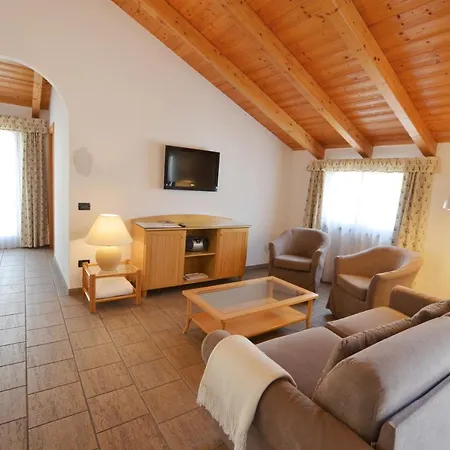 Residence Alle Palme Riva del Garda Esterno foto