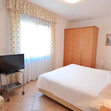 Residence Alle Palme Riva del Garda Camera foto